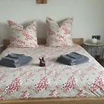 Le Clos Des Pommiers Bed & Breakfast *