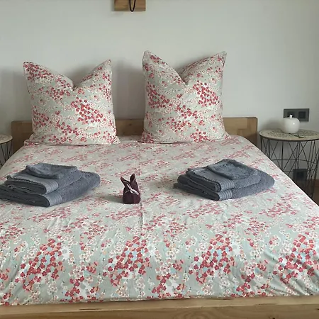 Le Clos Des Pommiers Bed & Breakfast *