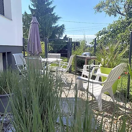Le Clos Des Pommiers Bed & Breakfast