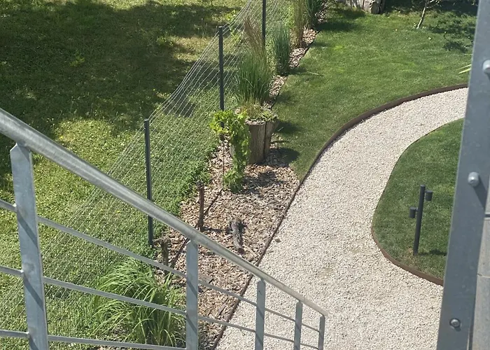 Le Clos Des Pommiers Bed & Breakfast