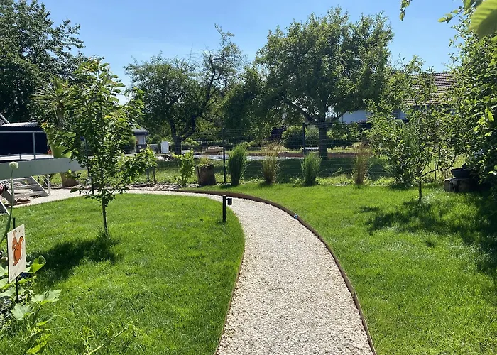 Le Clos Des Pommiers Bed & Breakfast *